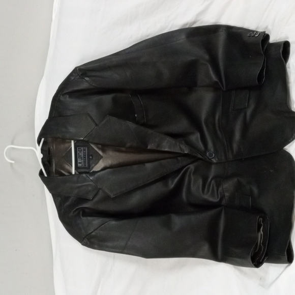 Leather jacket - Picture 1 of 2